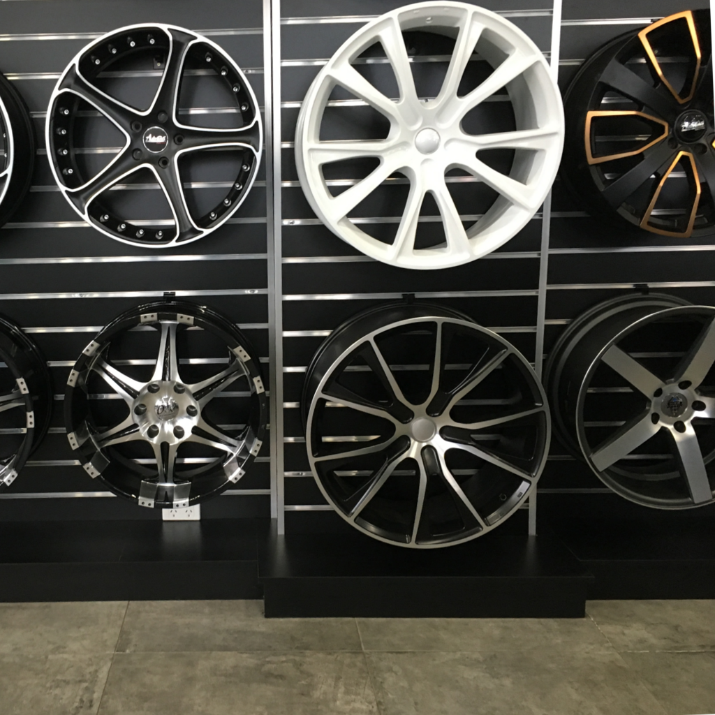 Slatwall Wheel/Rim Holder