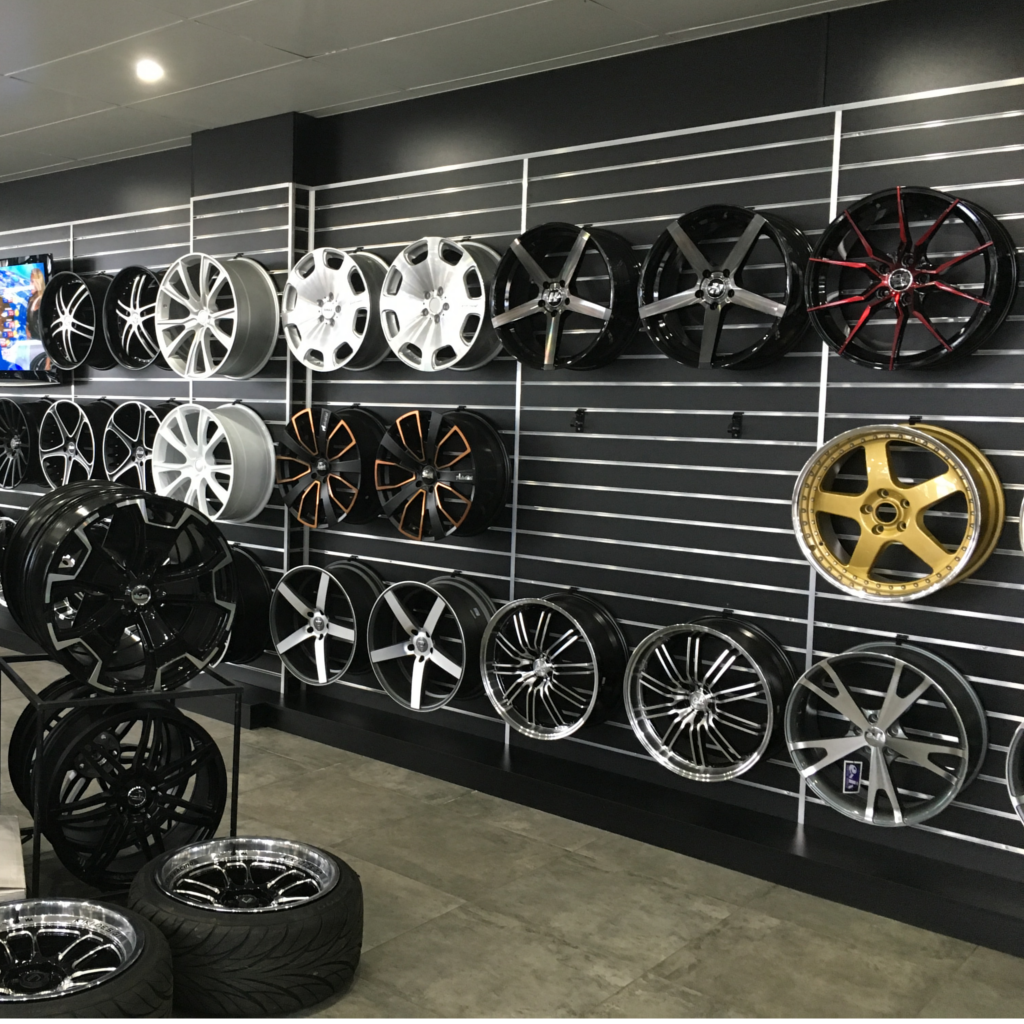 Slatwall Wheel/Rim Holder